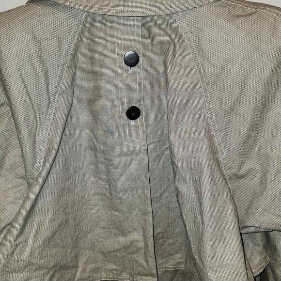 J. GALLERY Trenchcoat  - Picture 7 of 7